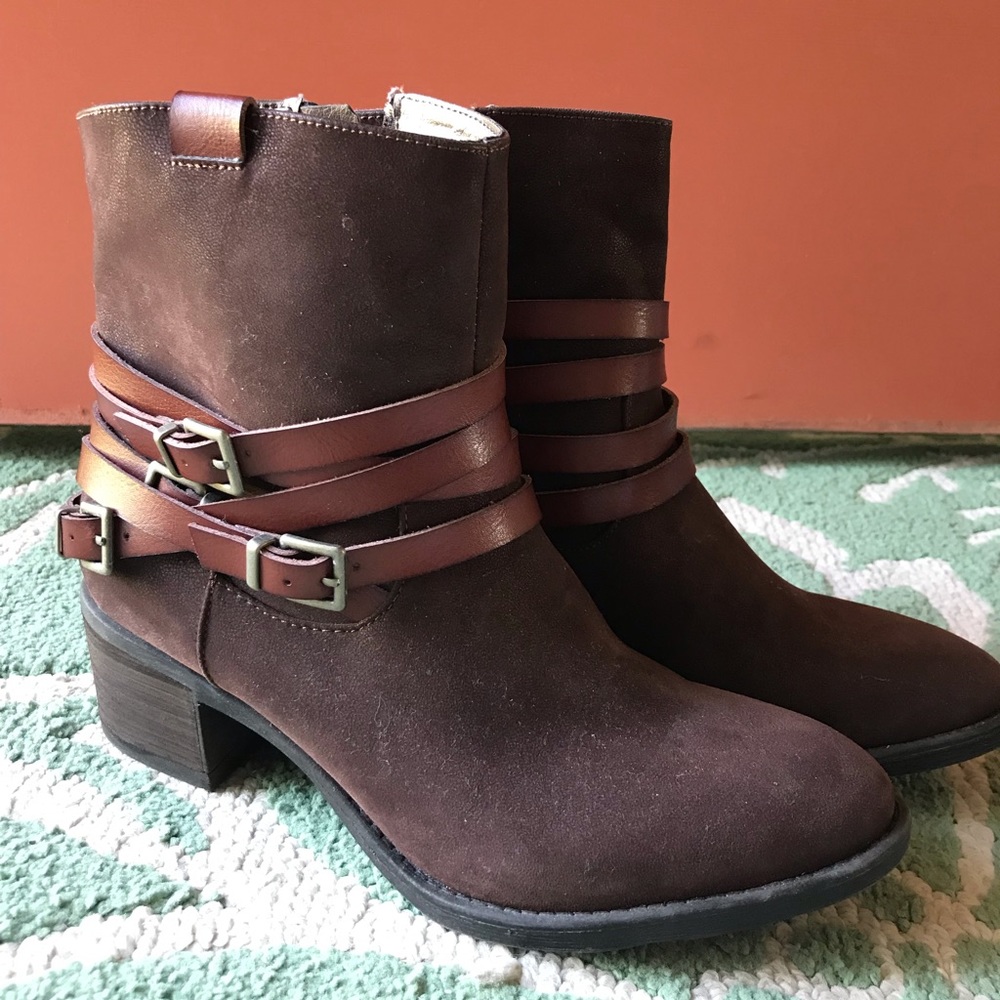 👢Ladies Size 9 Bull Boxer Ankle Boot👢